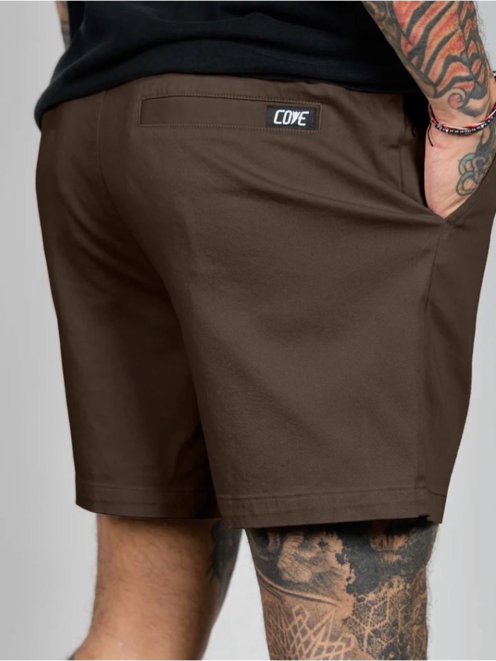 Cove Men's Dark Brown Shorts 32/5” - Picture 2 of 4